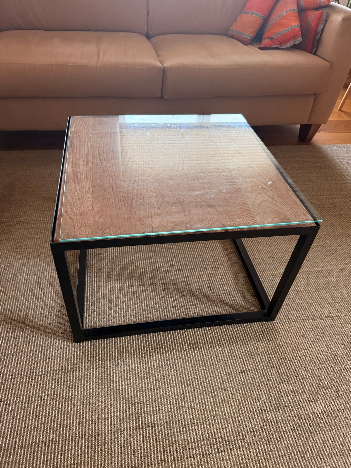 *moet weg* Salontafel hout en zwart staal, glasplaat 61x61cm, Ophalen, 50 tot 100 cm, Vierkant, 50 tot 100 cm