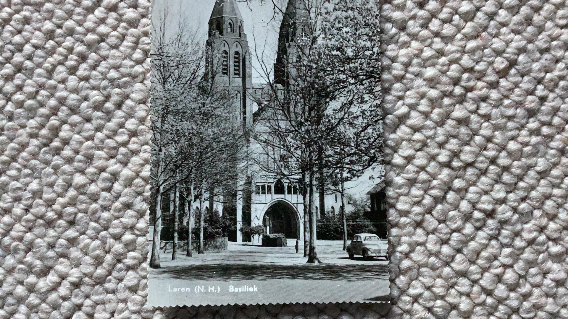 Ansichtkaart Laren N.H. Basiliek jaren ‘60. 986, Verzamelen, Ophalen of Verzenden, 1940 tot 1960, Gelopen, Noord-Holland