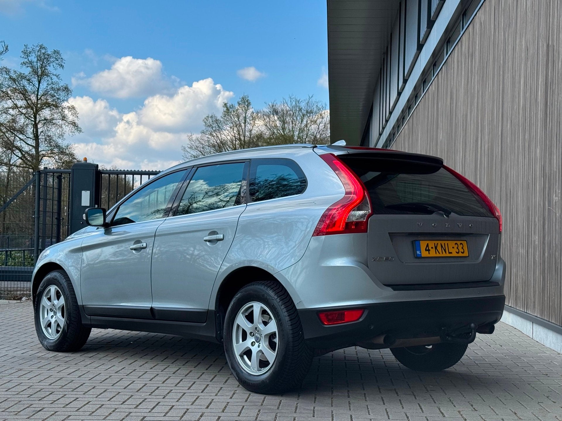 Foto 8 van Volvo XC60 2.0 T5 |LEES TEKST|