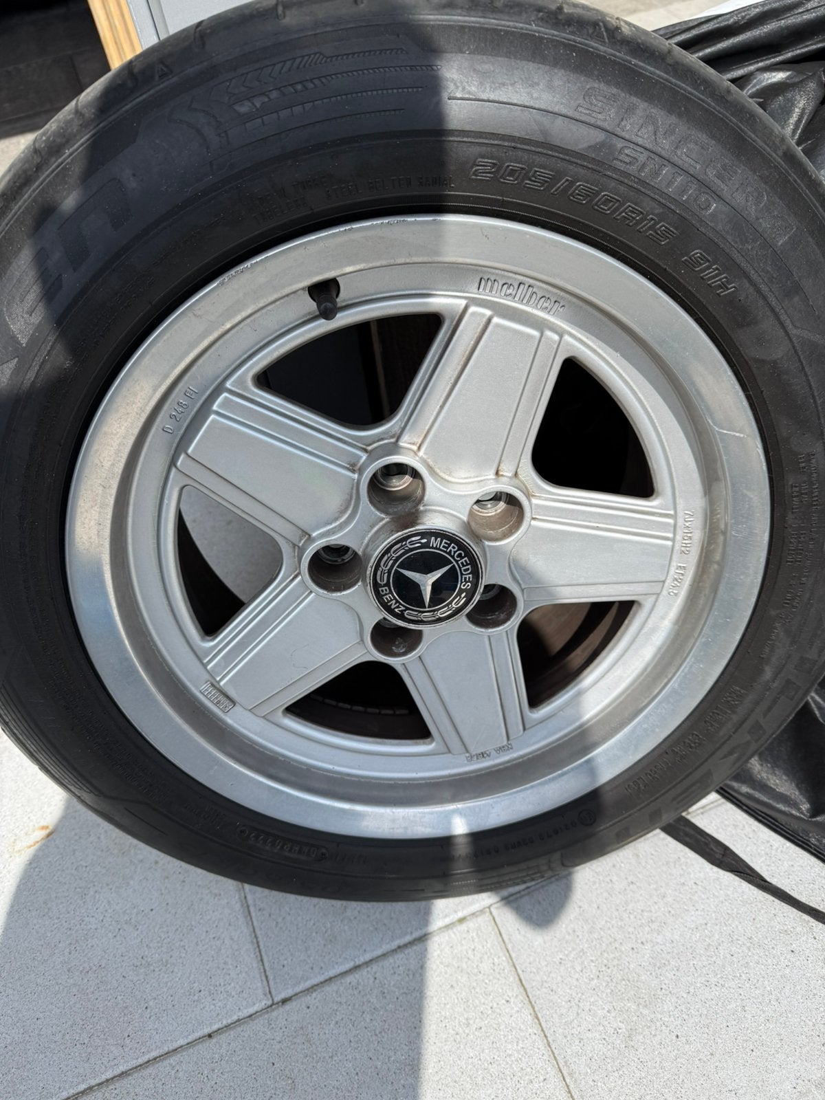 Set Melber velgen met banden voor mercedes w124, Ophalen, Zomerbanden, Band(en)