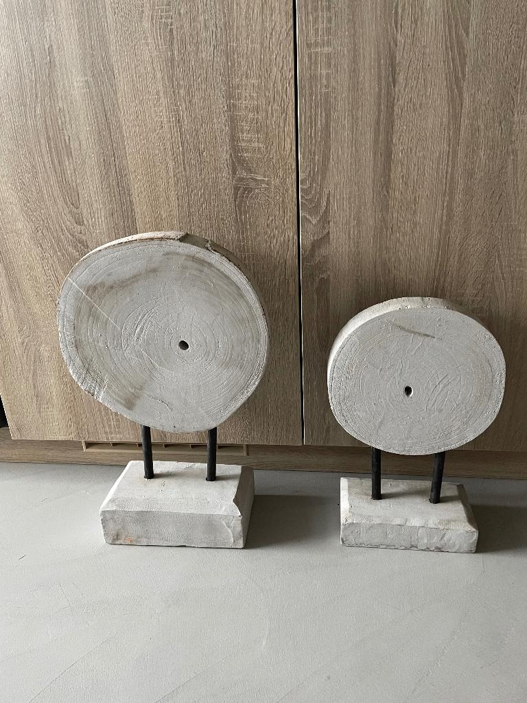 2 decoratieve houten schijven op standaard, Huis en Inrichting, Ophalen of Verzenden