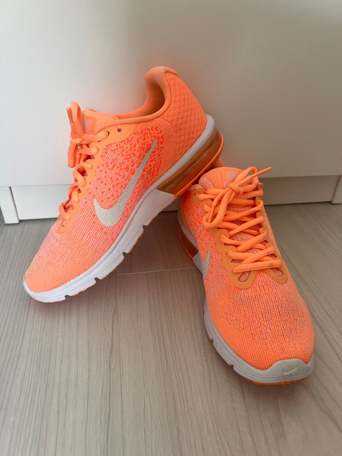 Nike Air Max sequent - Oranje/Koraal - Maat 38.5, Oranje, Ophalen of Verzenden, Sneakers of Gympen, Zo goed als nieuw