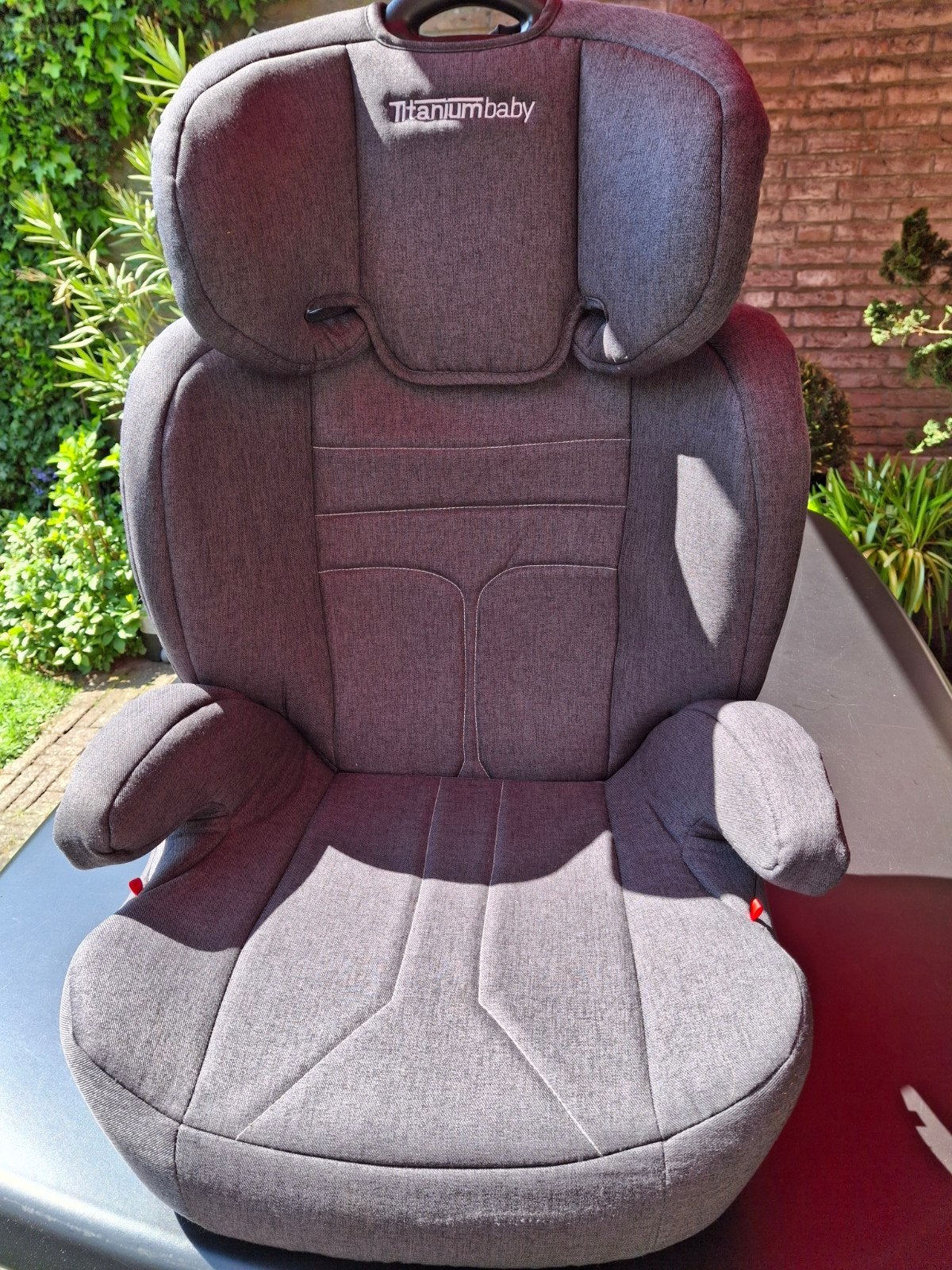Kinderautostoeltje grijs, 15-36 kg, Kinderen en Baby's, Autostoeltjes, Autogordel, 15 t/m 36 kg, Zo goed als nieuw, Ophalen