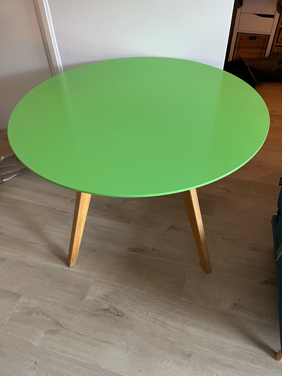 Groene ronde eettafel met houten poten (110cm), Ophalen, Gebruikt, Rond, Tot twee personen