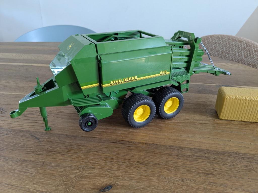 John Deere 690 Speelgoed Balenpers - Groen, Ophalen, Zo goed als nieuw