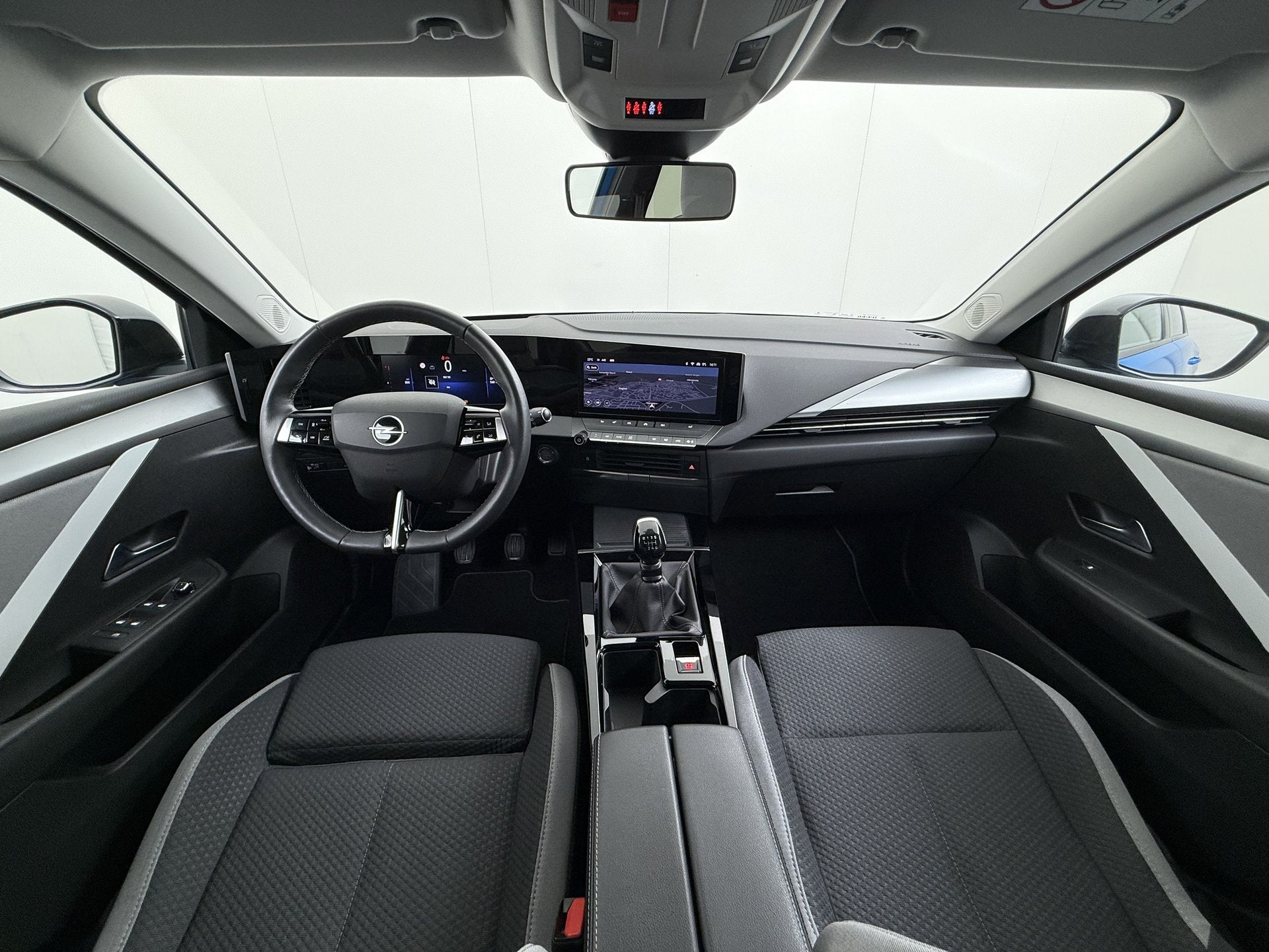 Opel Astra 131PK 5Drs AGR-Comfort Stoel Adap.Cruise 360°Cam, Voorwielaandrijving, Stof, Blauw, Origineel Nederlands