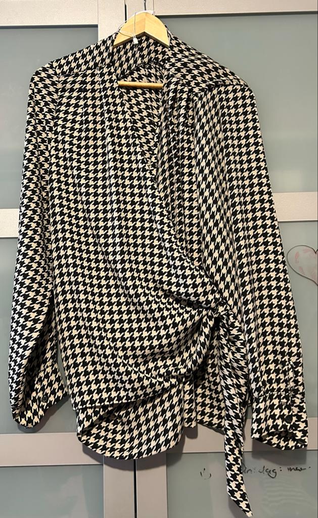Mooie Paprika Pied de poule blouse maat 4 (48), Kleding | Dames, Ophalen of Verzenden, Zo goed als nieuw, Maat 46/48 (XL) of groter