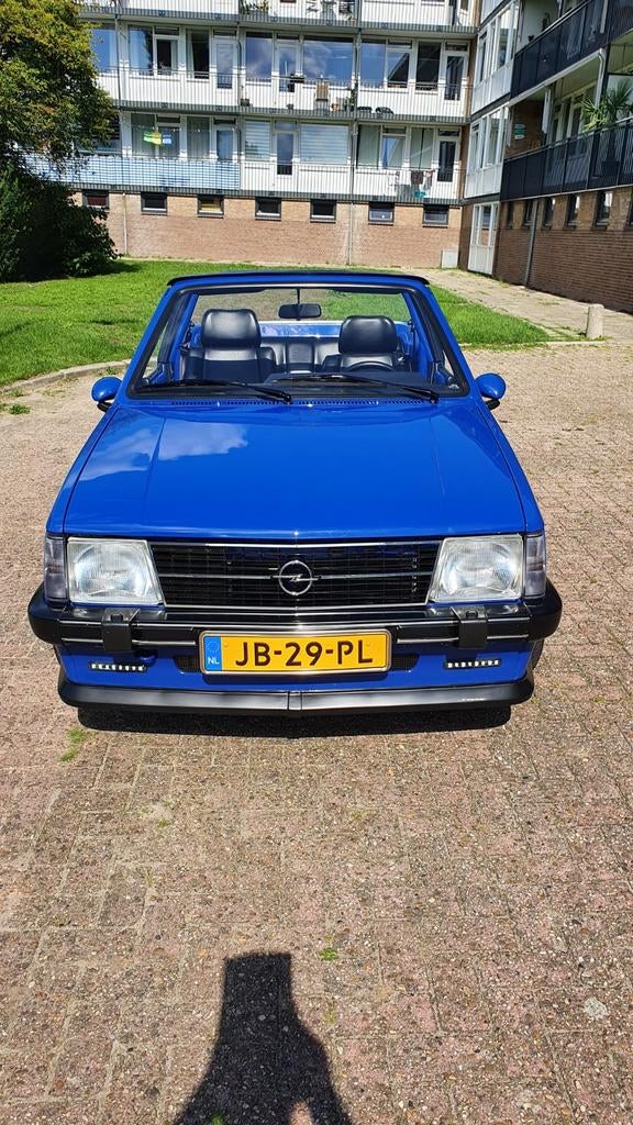 Opel Kadett d bieber (uniek) in zijn soort, Voorwielaandrijving, Zwart, Cabriolet, Handgeschakeld