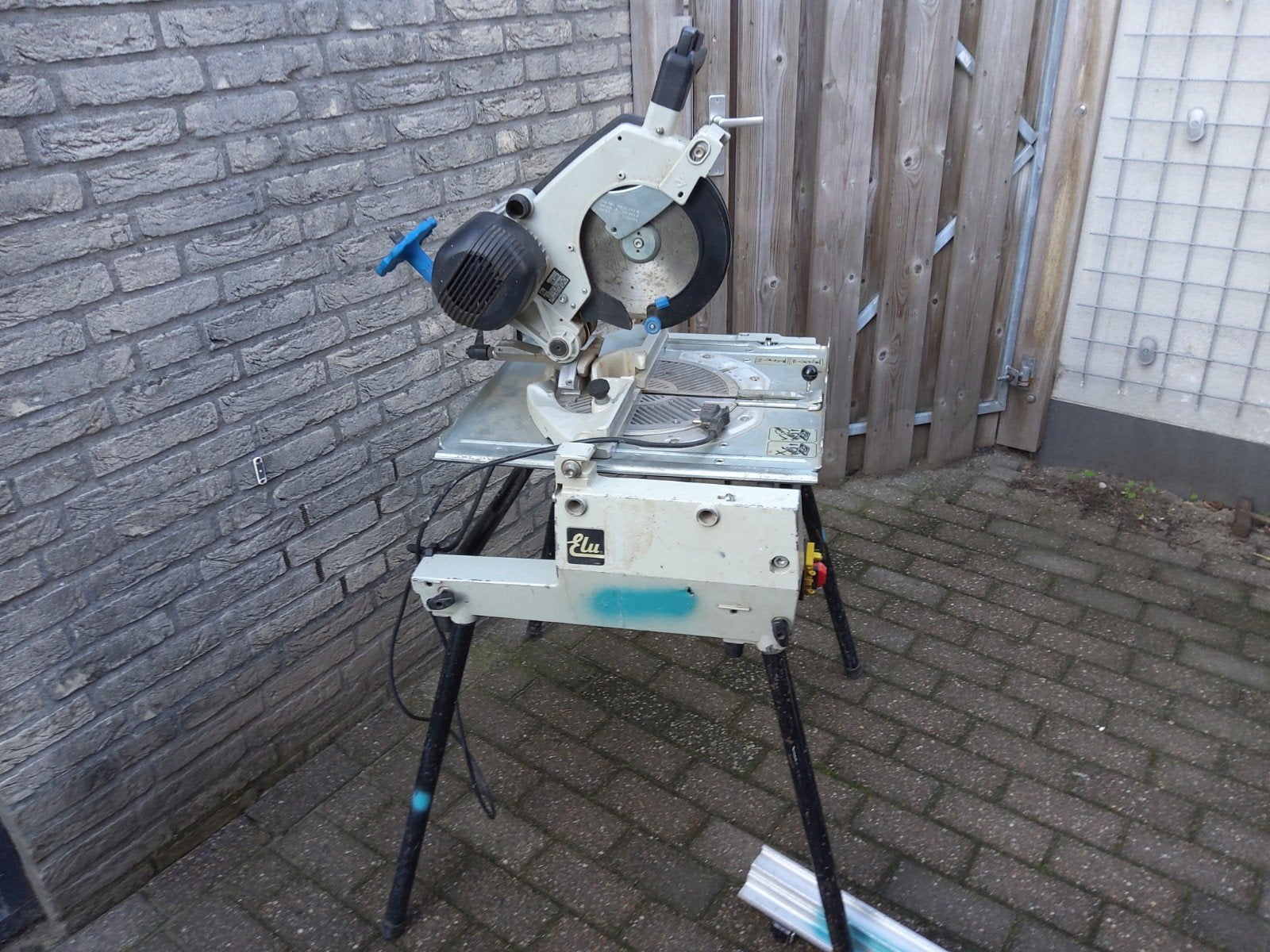 Elu tafelzaagmachine TGS273, Ophalen, Gebruikt, Afkortzaag, 30 tot 70 mm