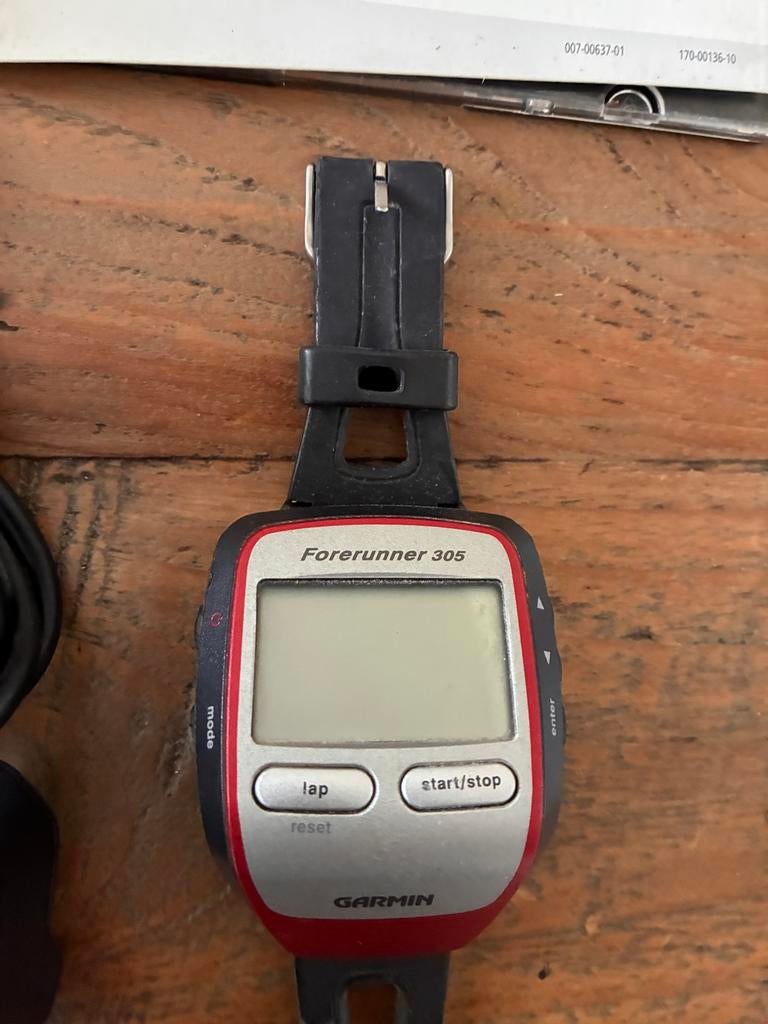 Garmin Forerunner 305 GPS-horloge met oplader en handleiding, Sport en Fitness, Ophalen of Verzenden, Gebruikt, Garmin