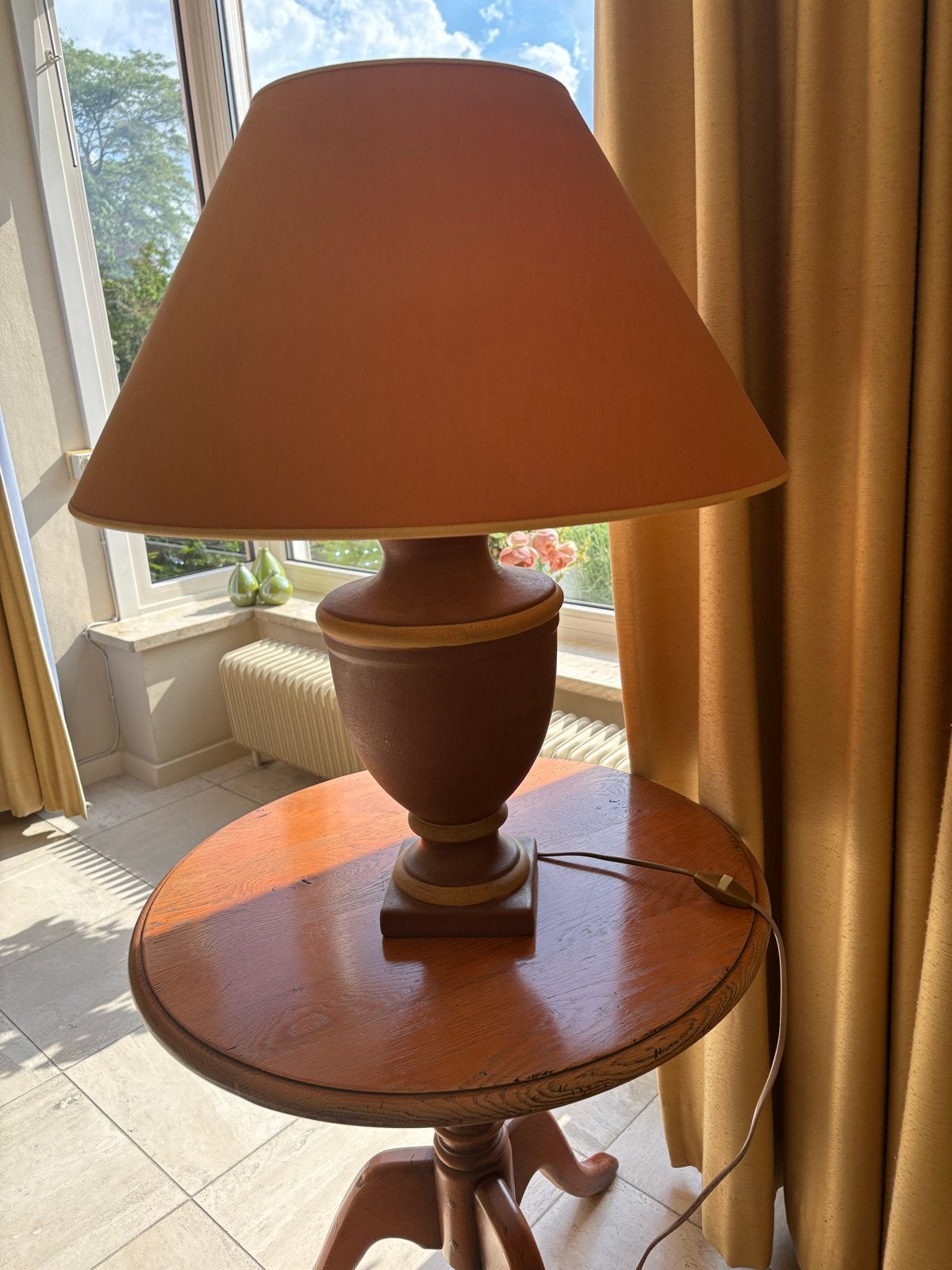 Schemerlamp met roodbruine kap, Ophalen, Gebruikt, Stof, 50 tot 75 cm