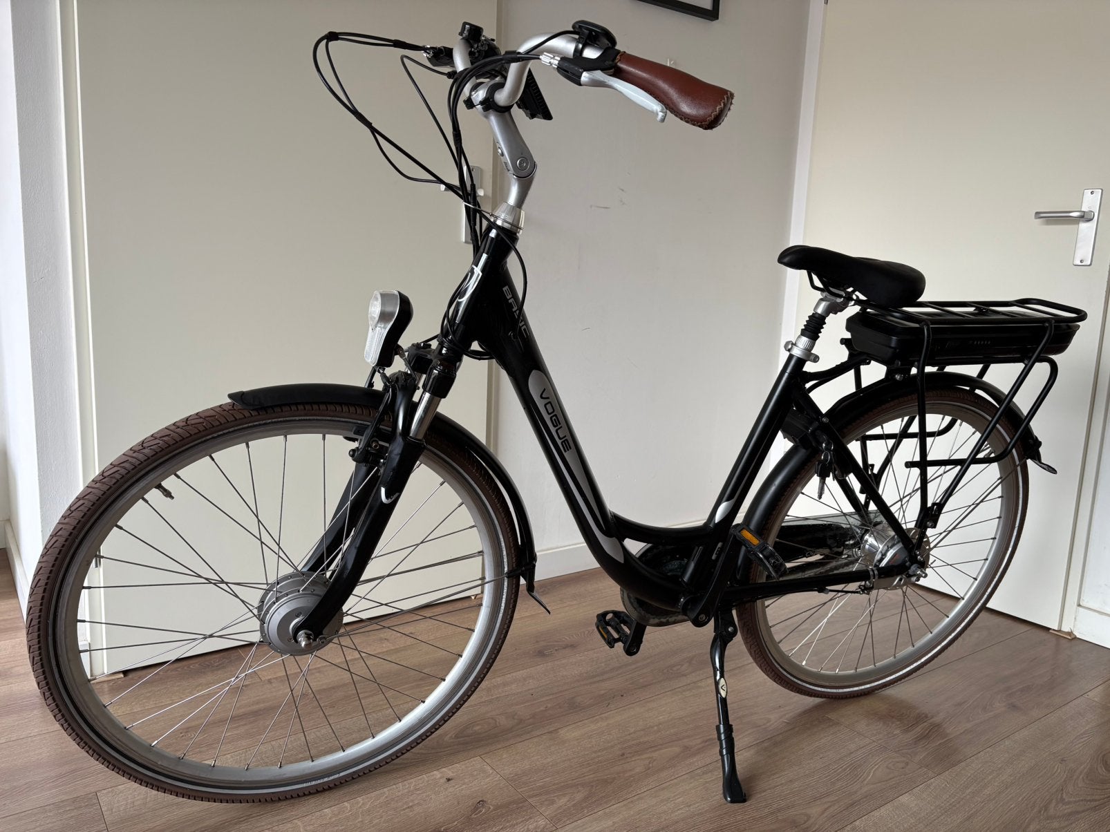 Vogue, 51 tot 55 cm, Ophalen, Zo goed als nieuw, Overige merken