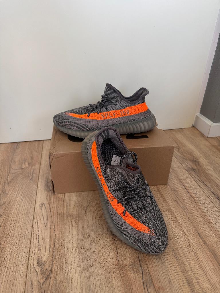 Yeezy Boost 350 V2 | Beluga | 45 1/3, Overige kleuren, Nieuw, Ophalen of Verzenden, Sneakers of Gympen