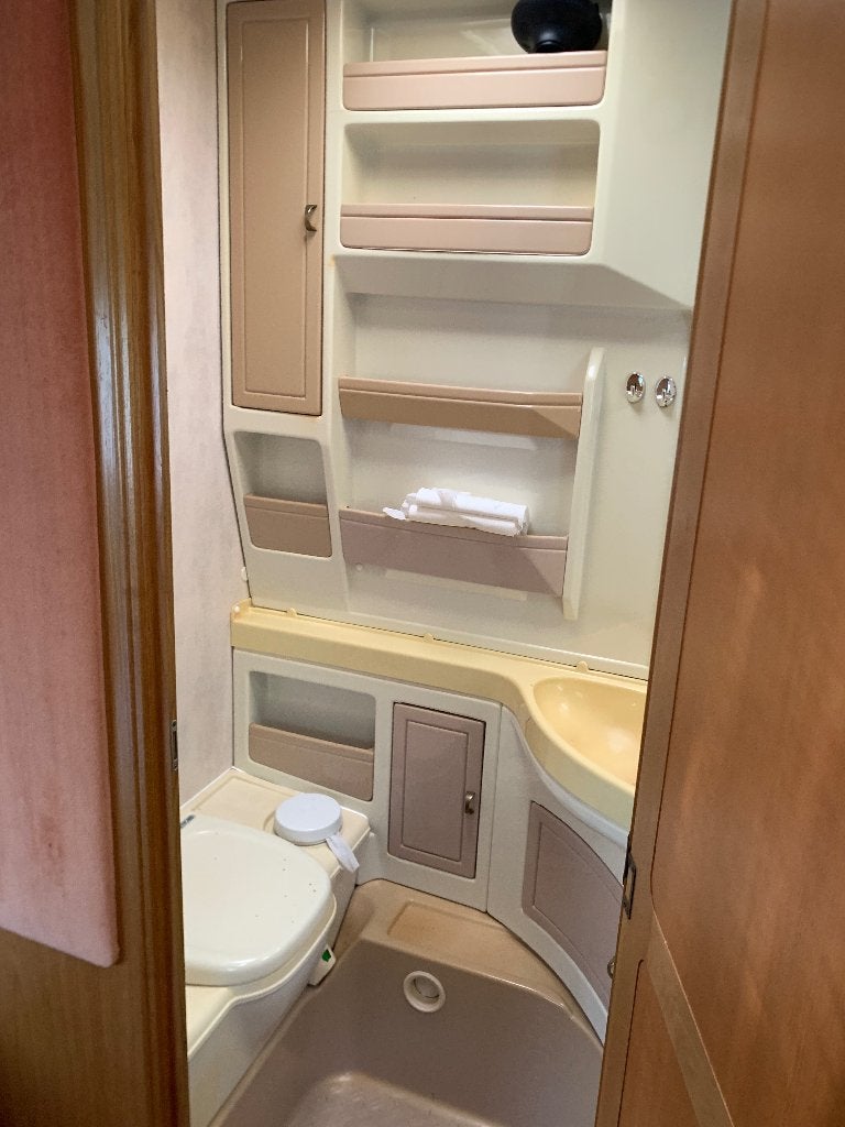 Caravan Tabbert Comtesse 560 met voortent te koop, Rondzit, Tabbert, Koelkast, Particulier