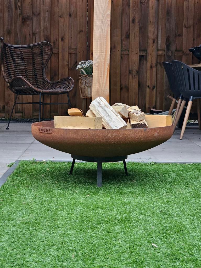 Vuurschaal XL met poten en hout - 80cm, Ophalen, Zo goed als nieuw