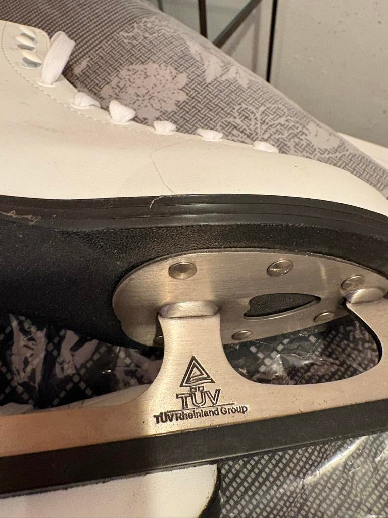 Witte kunstschaatsen, Overige merken, Ophalen of Verzenden, Zo goed als nieuw, Kunstschaatsen
