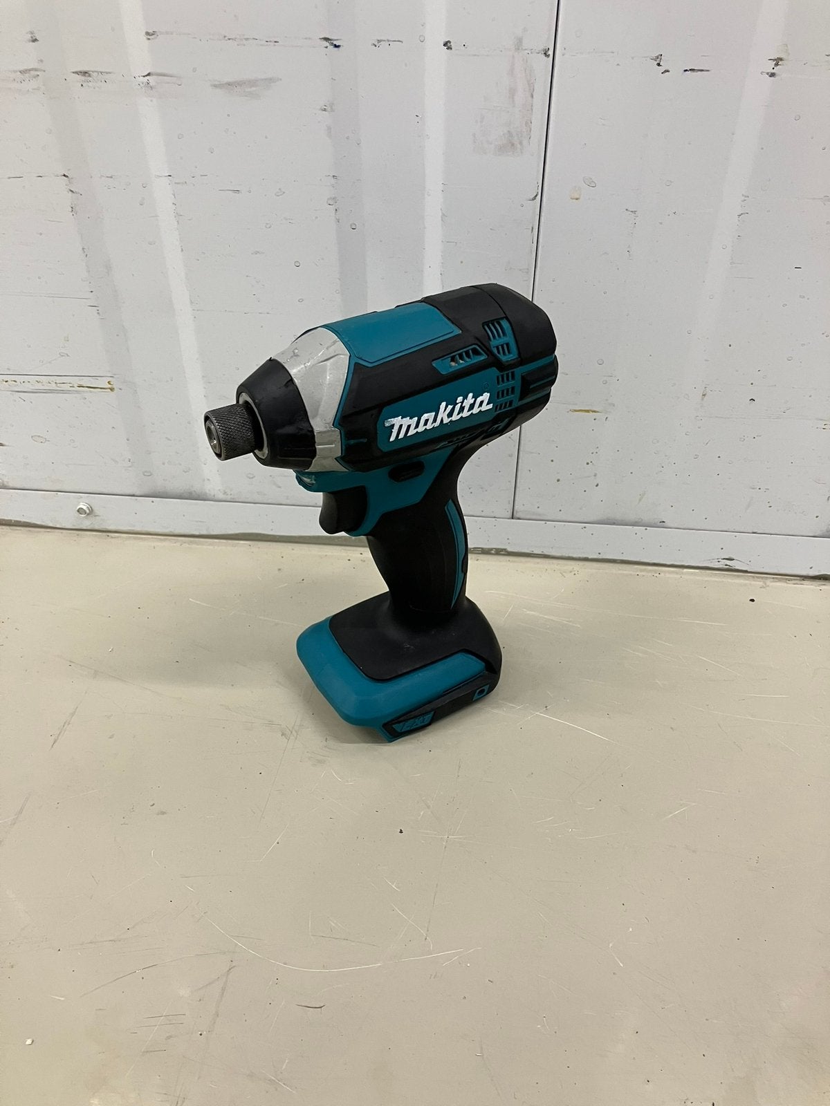 Makita 18v slagschroevendraaier, Ophalen of Verzenden, Zo goed als nieuw, Boor- en Schroefmachine