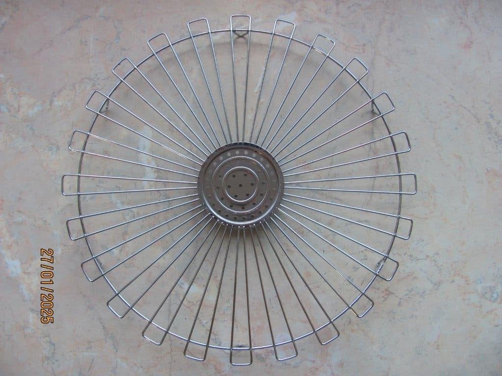 VINTAGE rvs TOMADO rond TAARTROOSTER jaren 60 70 ø 32 IZGS, Ophalen of Verzenden, Overige typen