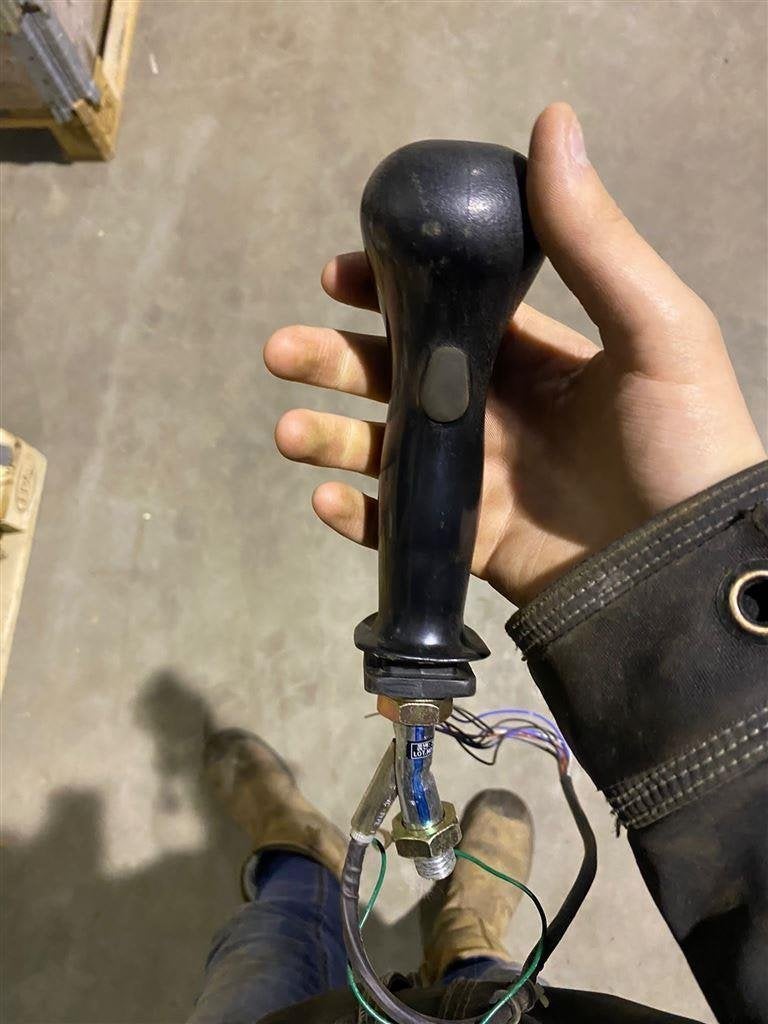 2238. Joystick, Ophalen, Gebruikt
