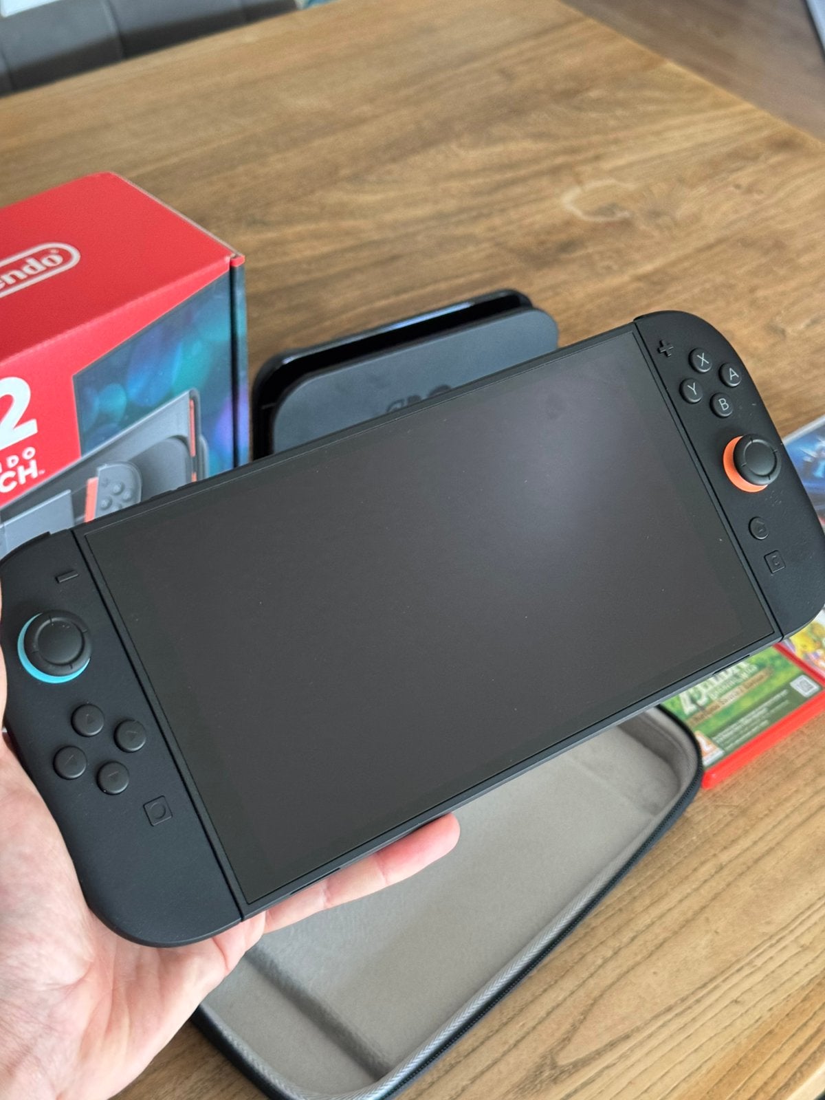 Nintendo Switch 2 nieuw + docking station + protective case, Spelcomputers en Games, Spelcomputers | Nintendo Switch, Met games