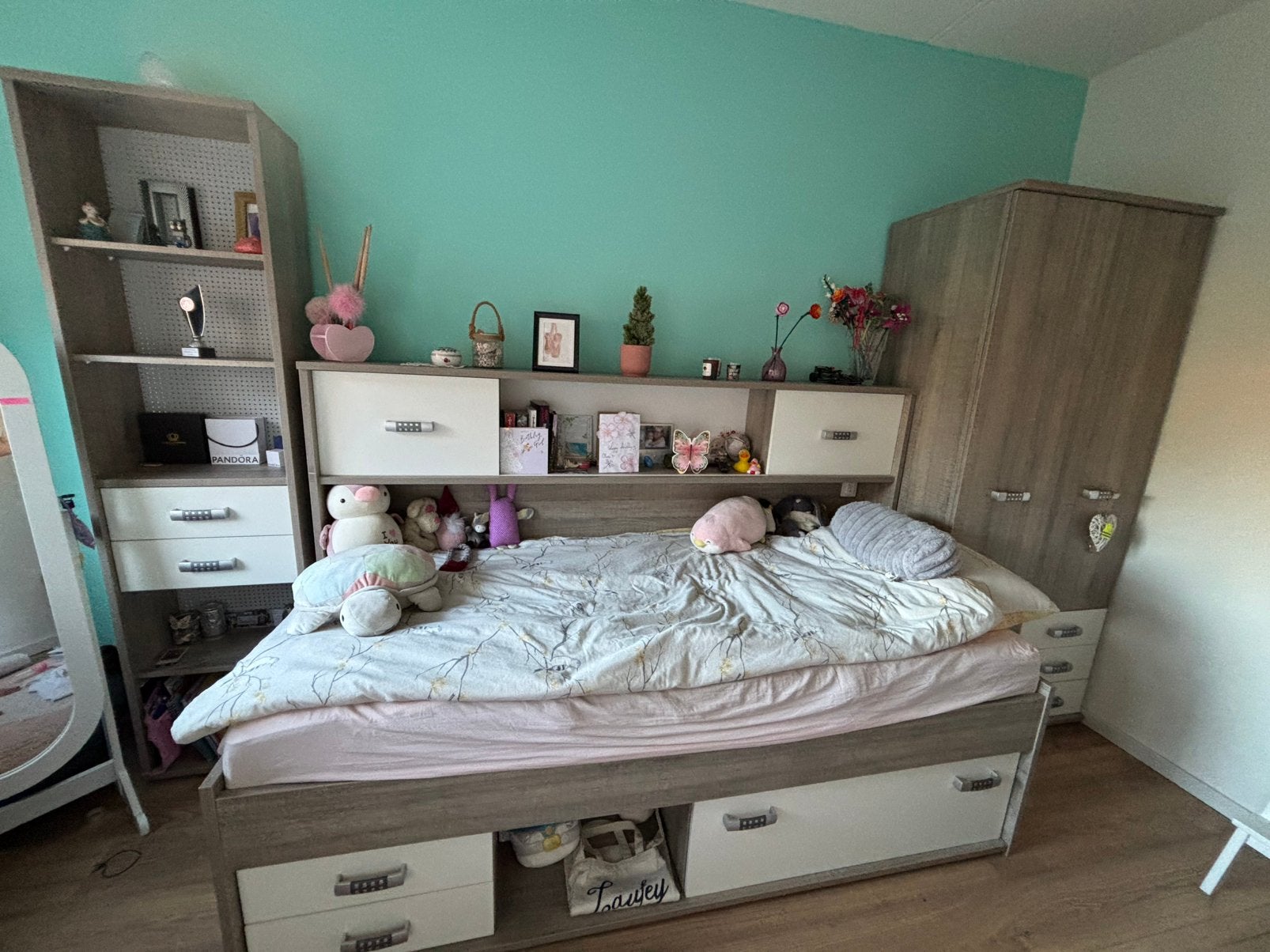 ‘Beter Bed’ child furniture set looking for a new home!, Ophalen, 70 tot 85 cm, Zo goed als nieuw, Lattenbodem