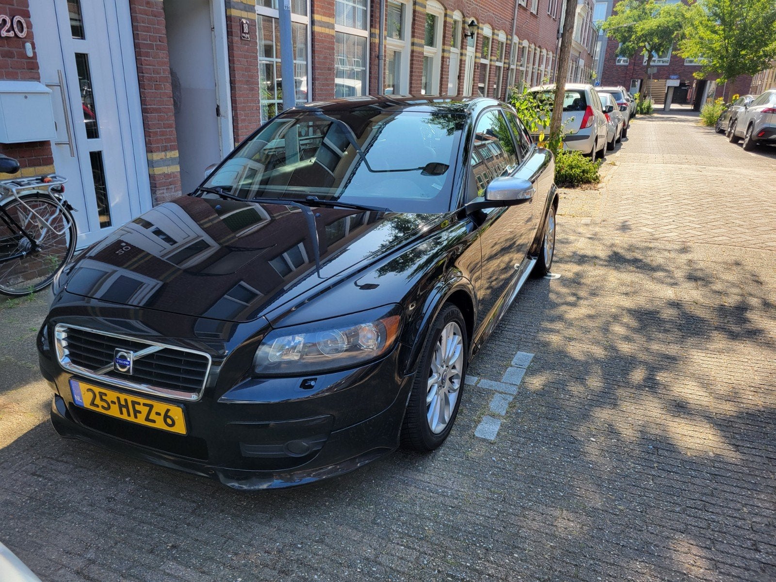 Volvo C30 1.8 2008 Zwart, Auto's, Volvo, Voorwielaandrijving, 1228 kg, 125 pk, 4 cilinders