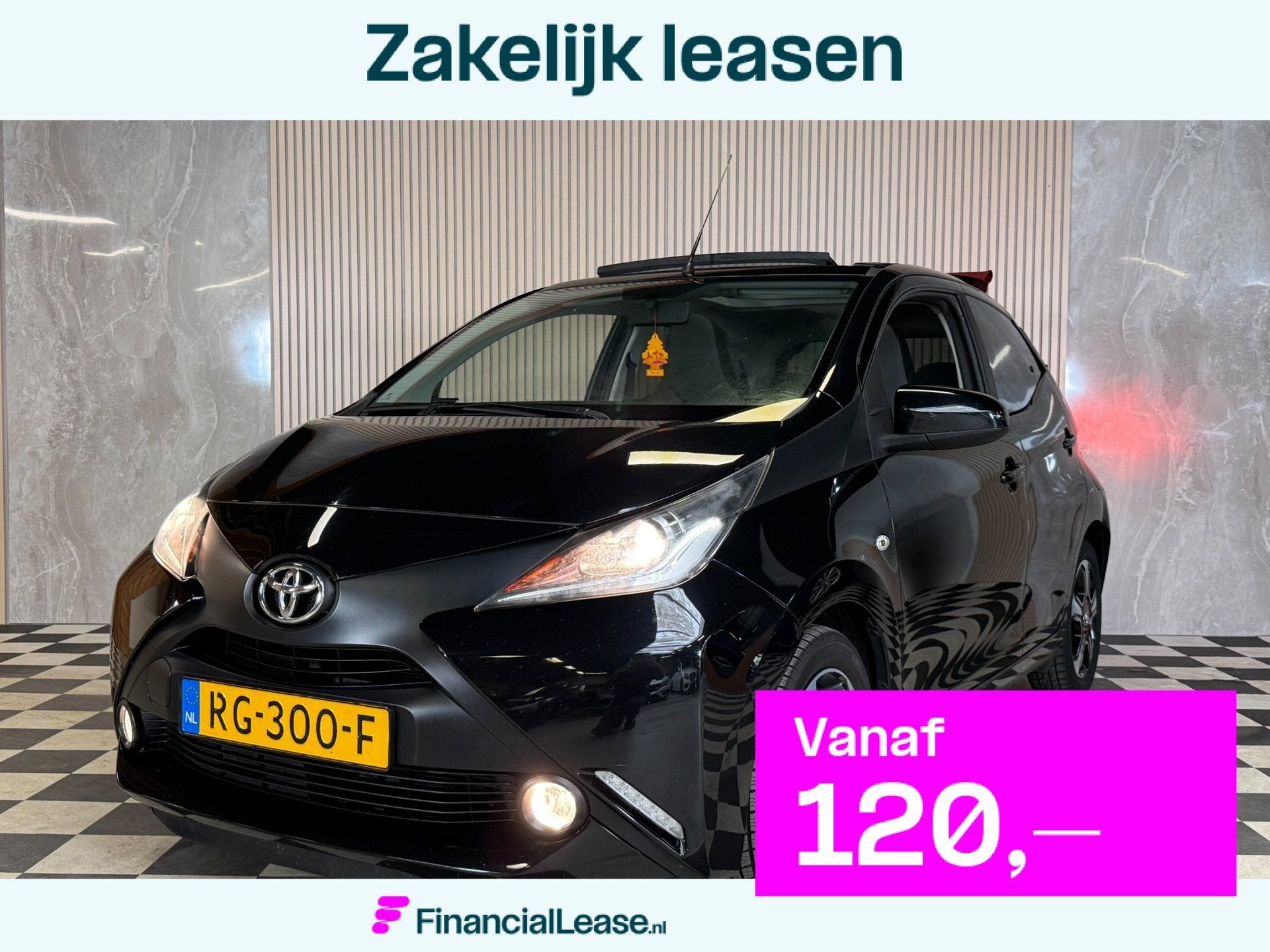 Toyota Aygo 1.0 VVT-i x-pose Open Dak Nwe Koppeling Trekhaak, Gebruikt, Euro 6, 4 stoelen, Zwart