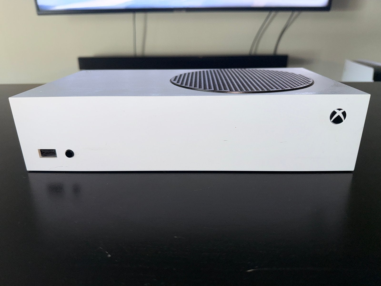 Foto 6 van Xbox Series S met controller en kabels