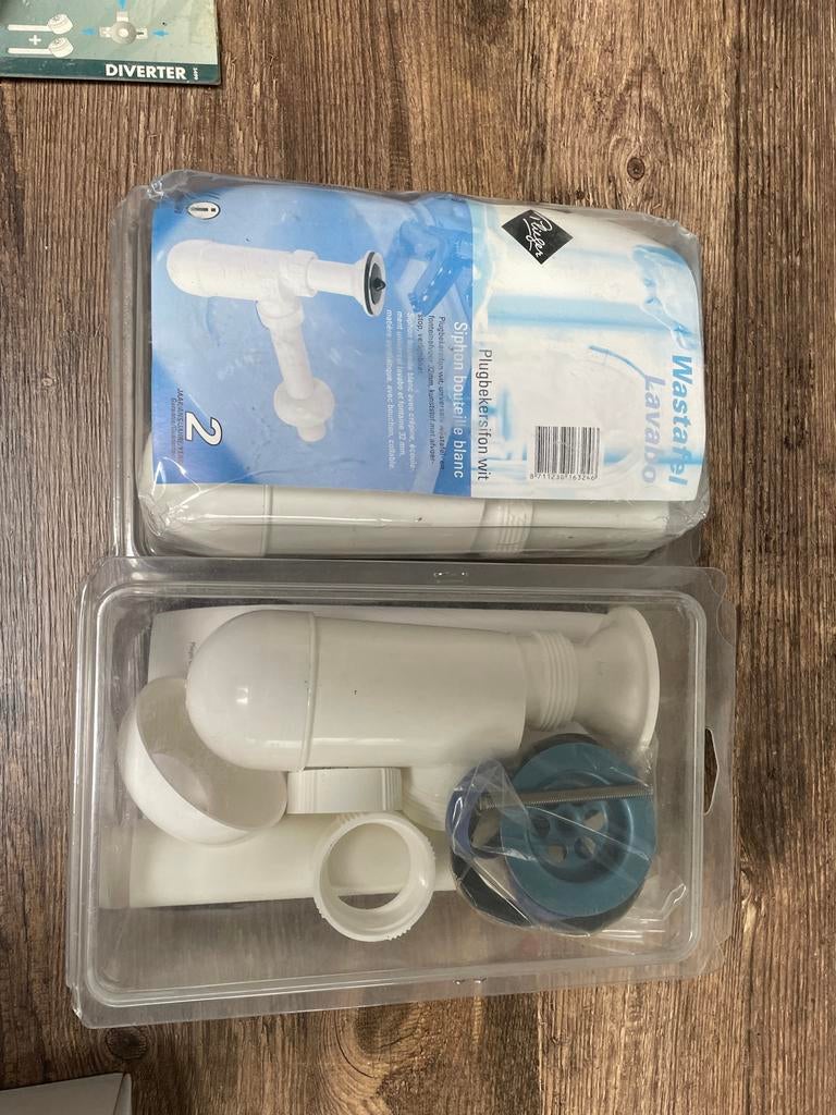 Plugbekersifon wit - Wastafel Lavabo (2 stuks), Doe-het-zelf en Verbouw, Sanitair, Nieuw, Wastafel, Ophalen