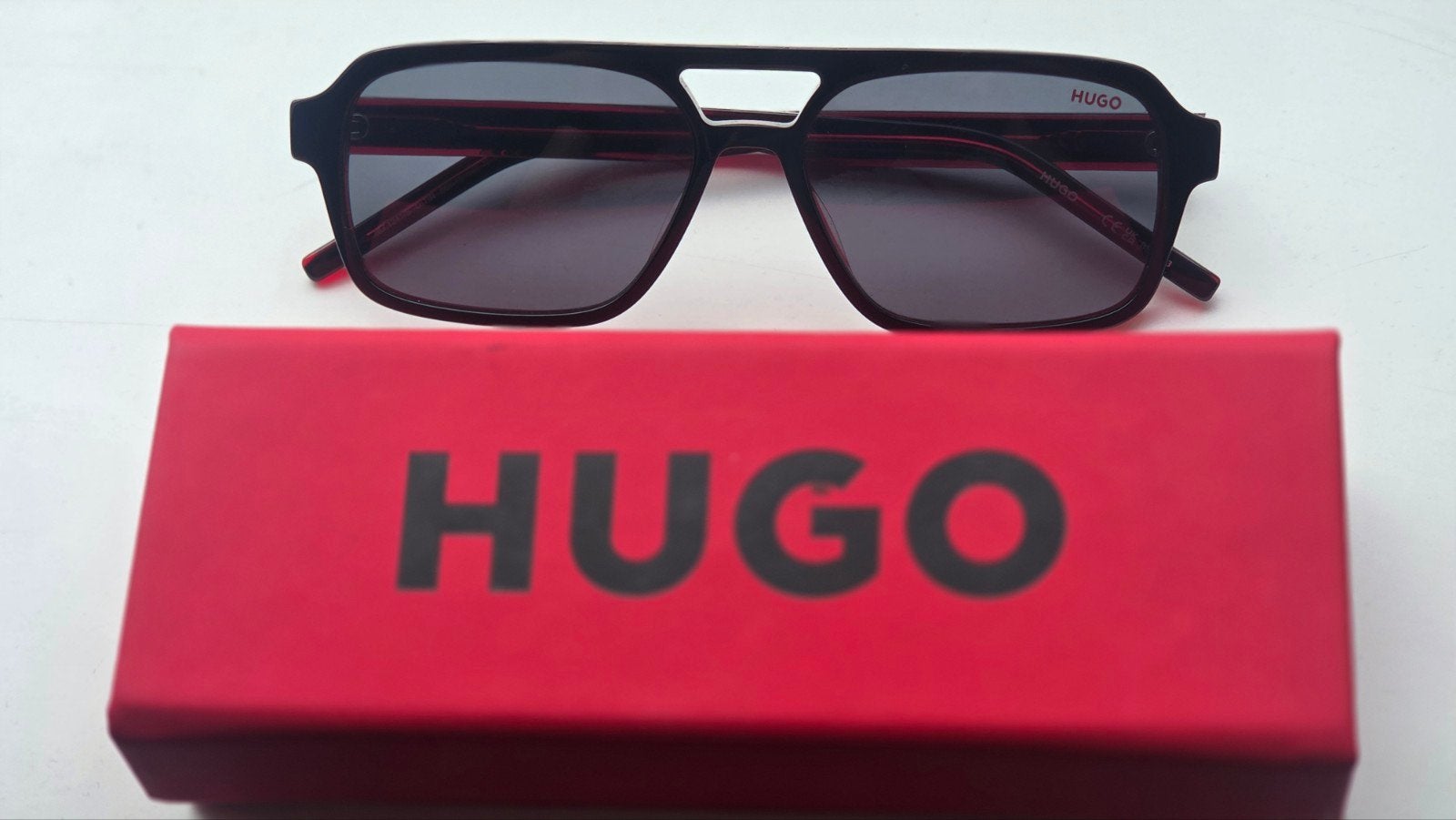Nieuwe Hugo zonnebril - Zonder krassen, Overige merken, Zonnebril, Zwart, Nieuw