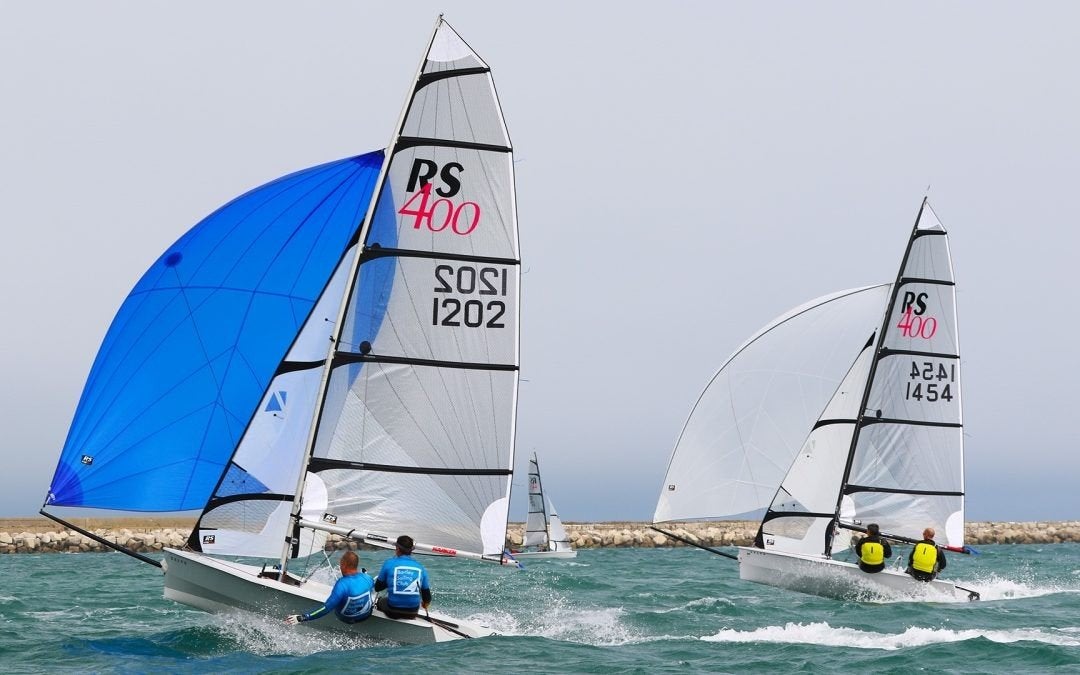 AANGEBODEN sportieve opstapper open zeilboot / catamaran