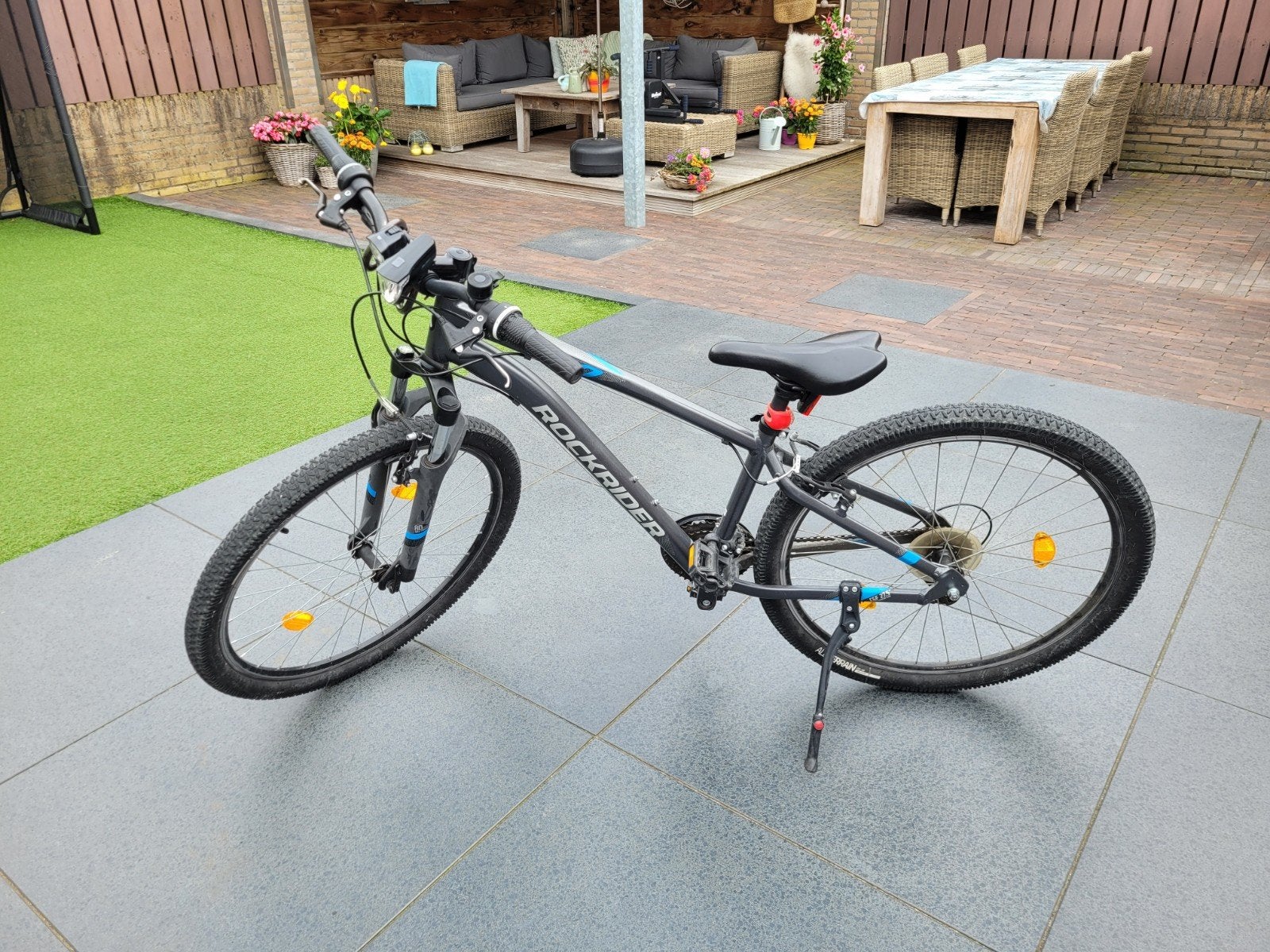 Rockrider All Terrain Mountainbike 27.5 inch (8 t/m 12 jaar), Ophalen, 20 inch of meer, Gebruikt, Velgrem