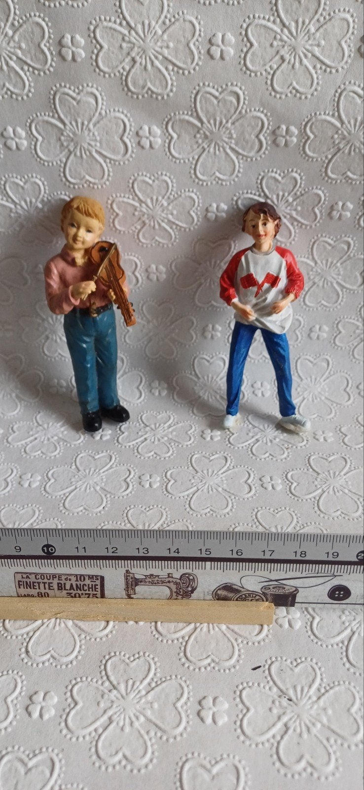 Resin jongens, Verzamelen, Ophalen of Verzenden, Zo goed als nieuw, Poppenhuis
