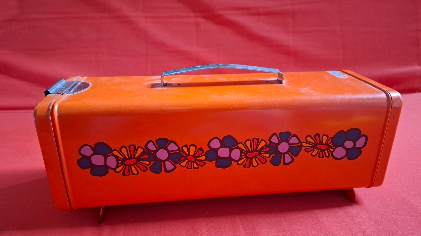 Vintage Oranje Metalen Lunchbox met Bloemenprint, Ophalen of Verzenden