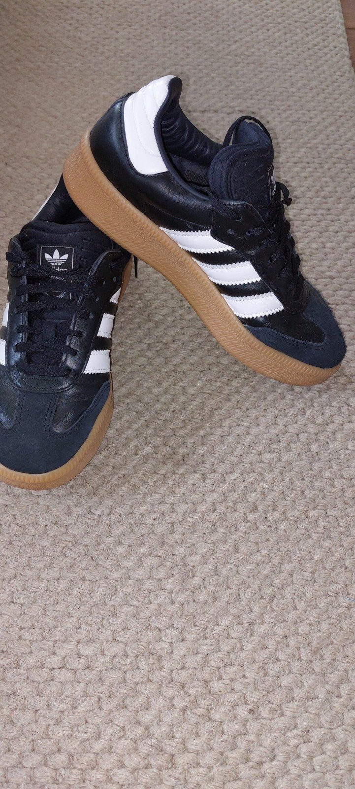 Adidas Samba sneakers maat 41dames - Zwart/Wit, Kleding | Dames, Schoenen, Ophalen of Verzenden, Zo goed als nieuw, Zwart