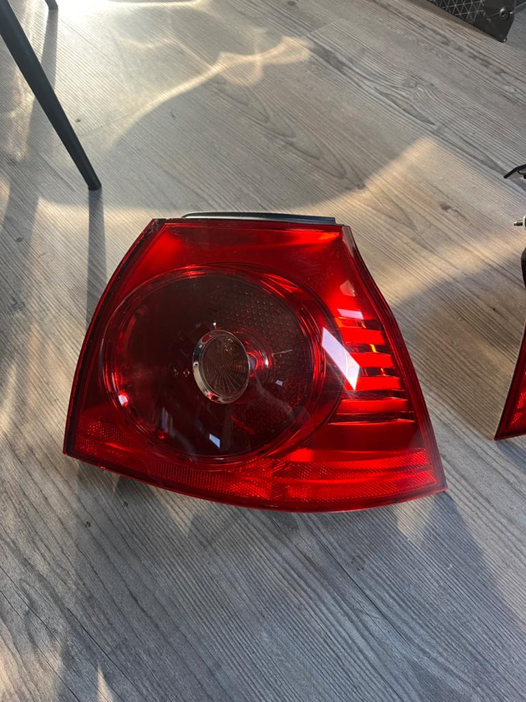Achterlichten VW Golf 5 - Zo goed als nieuw, plug-and-play, Ophalen of Verzenden, Gebruikt, Volkswagen