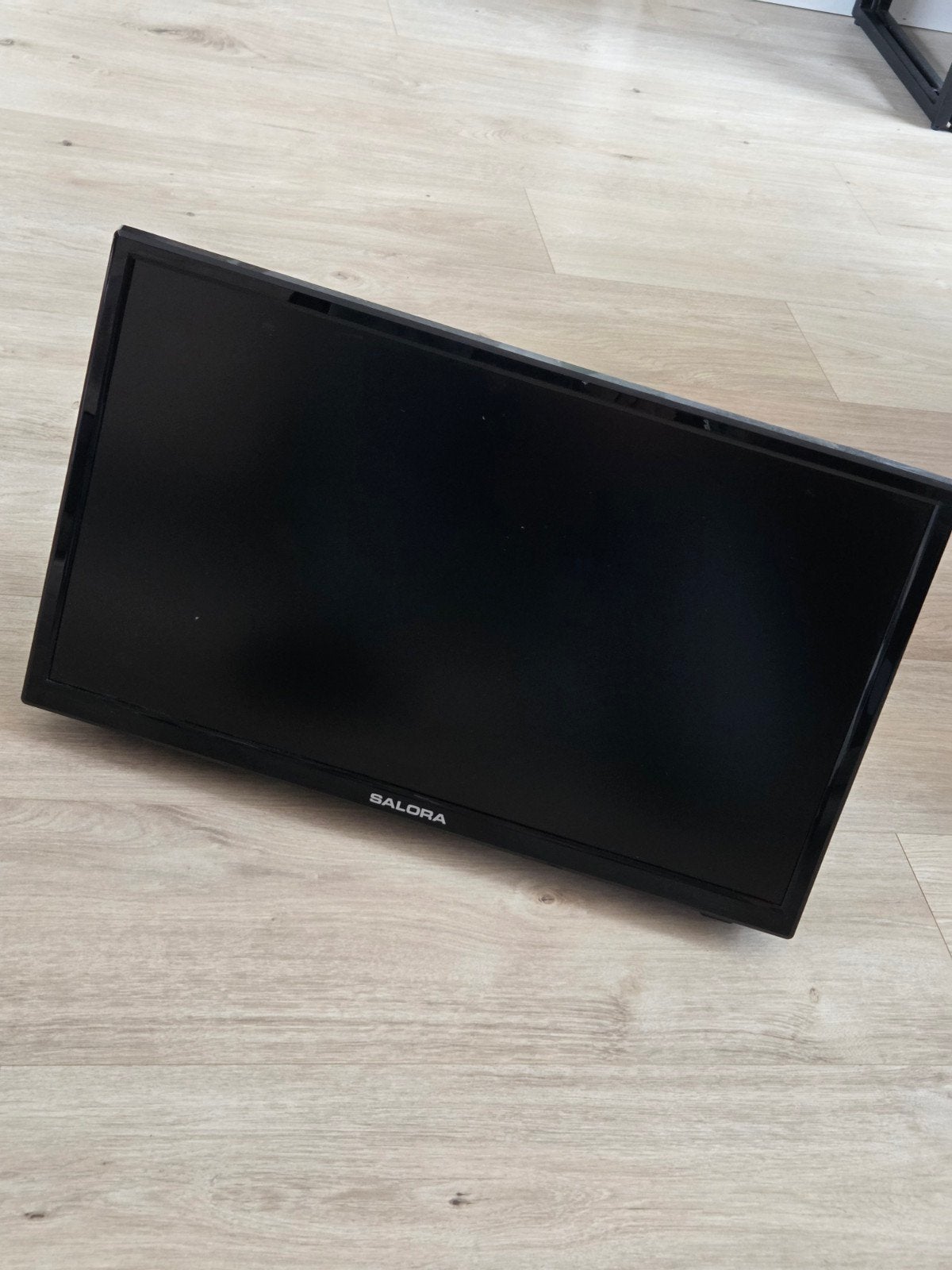 Salora TV met afstandsbediening en muurbeugel, Overige merken, 50 Hz, HD Ready (720p), Ophalen of Verzenden