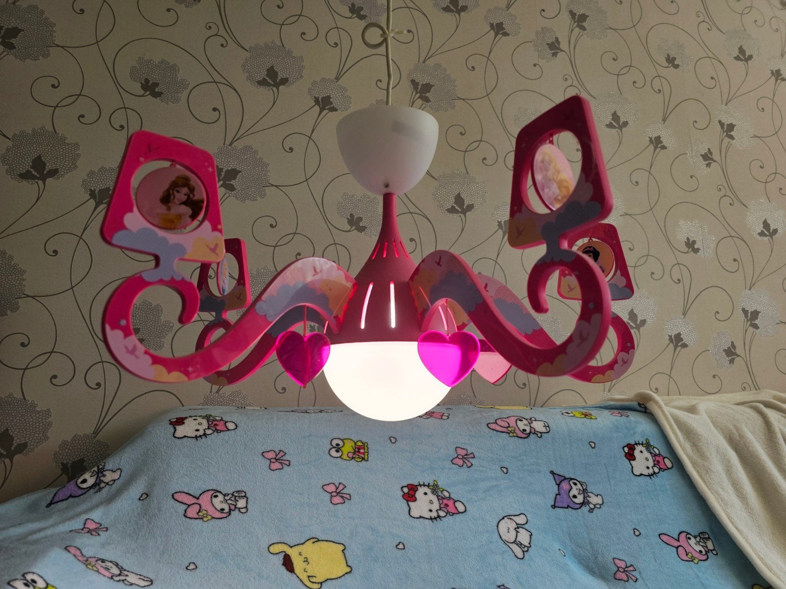 Mooie stijlvolle meisjes plafondlamp met licht, Gebruikt, Metaal, Ophalen of Verzenden, E27 (groot)