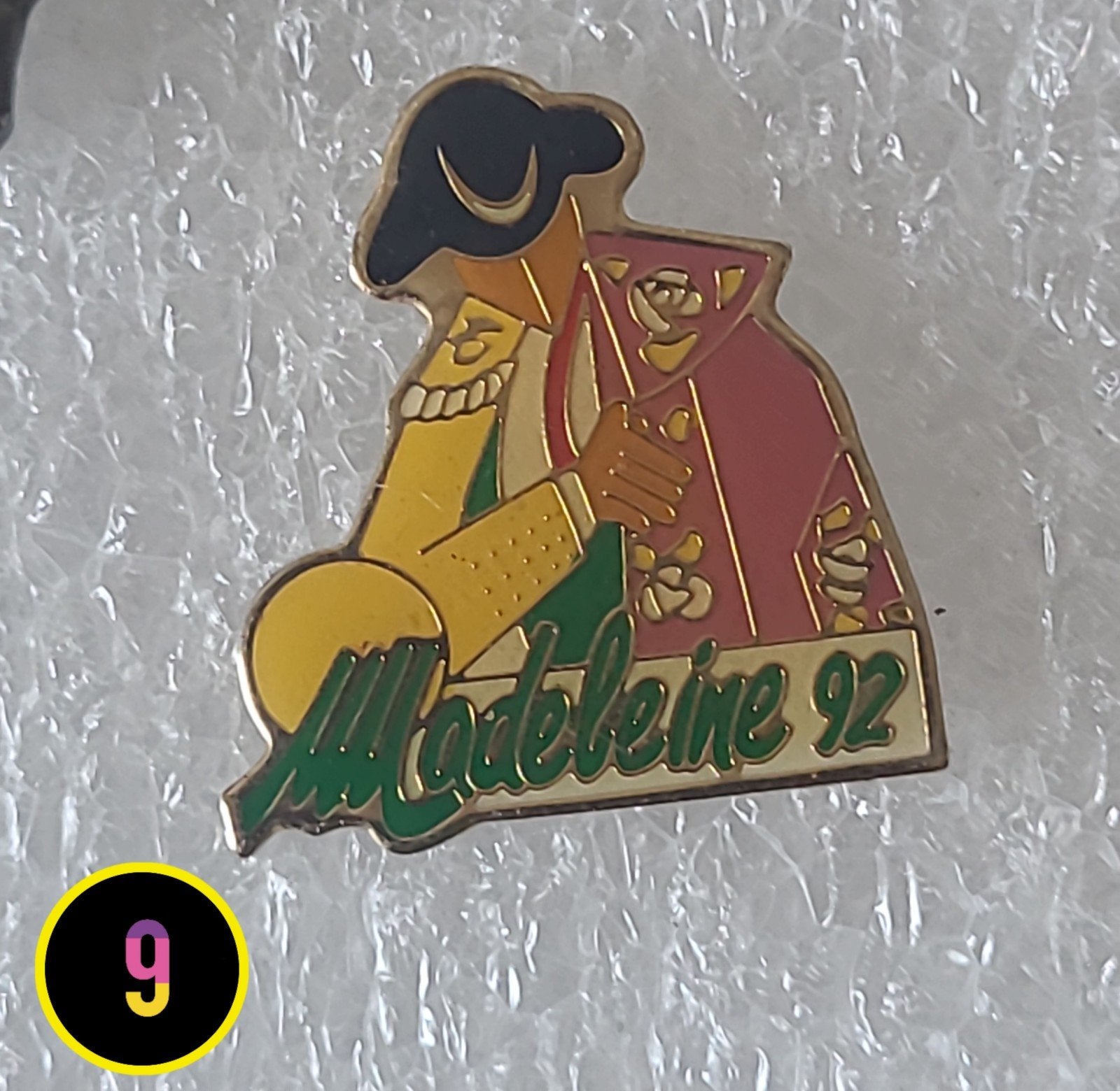 Vintage Madeleine 92 Stierenvechter Pin Speldje, Verzenden