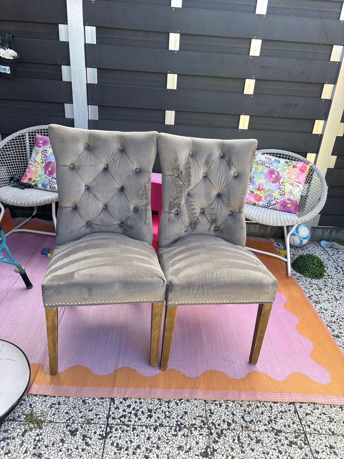 Set van 4 grijze fluwelen eetkamerstoelen met ring, Ophalen, Gebruikt, Twee, Stof