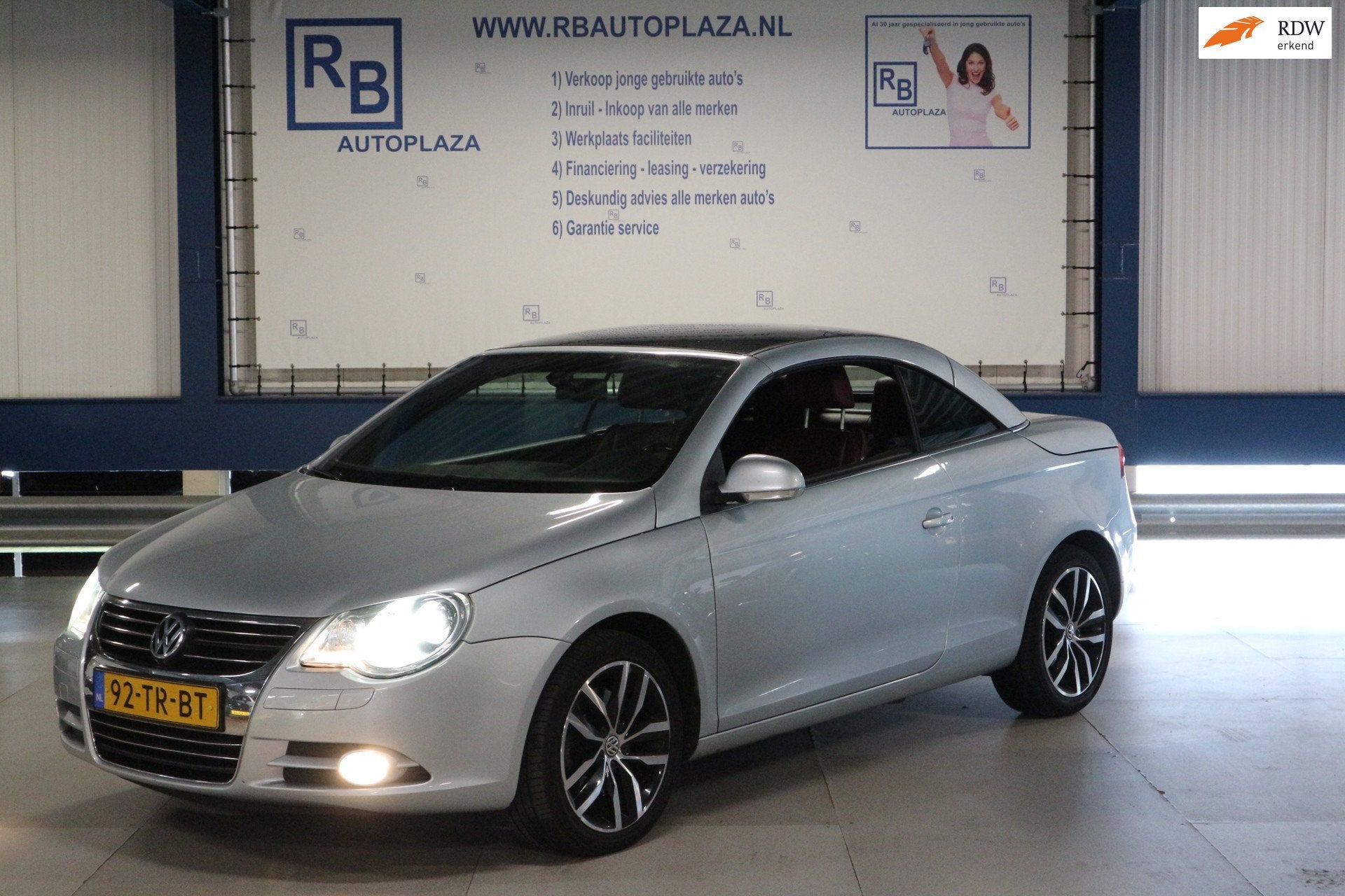 Volkswagen Eos 2.0 T-FSI / 200 PK / AUTOMAAT / LEER / XENON, Auto's, Volkswagen, Gebruikt, 1532 kg, 4 cilinders, 4 stoelen