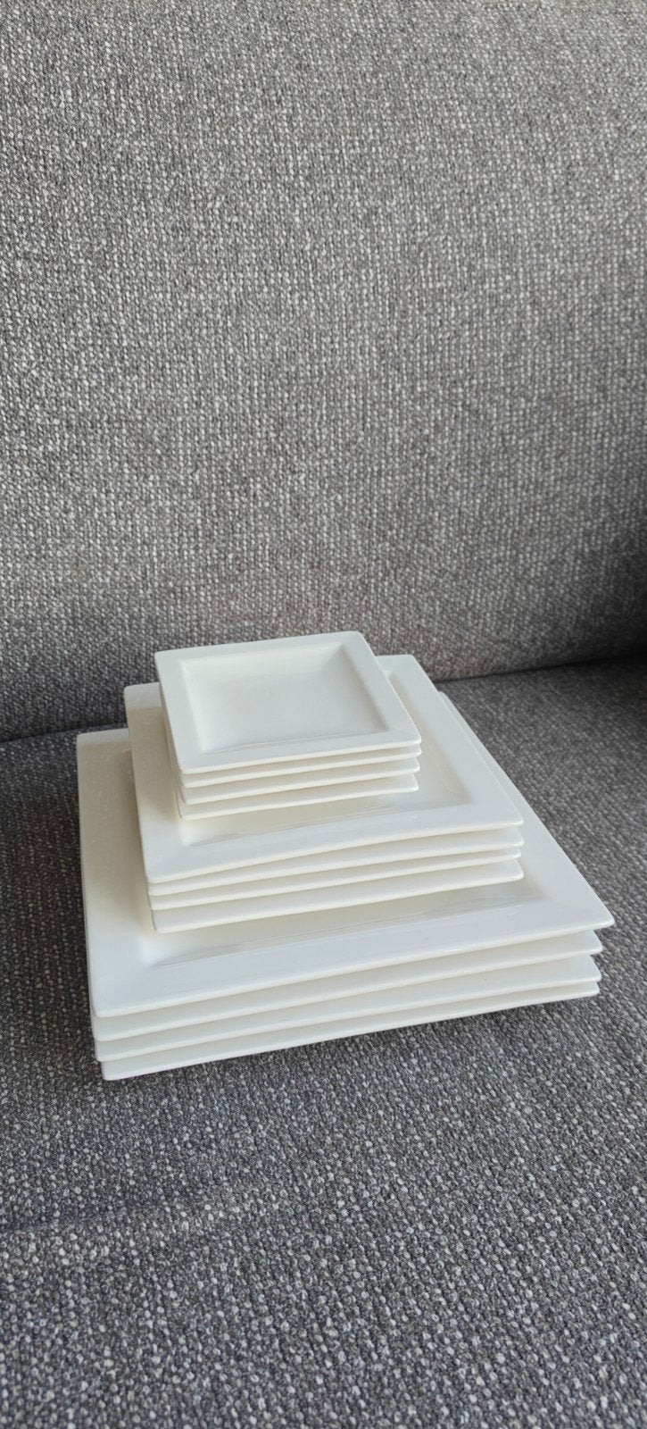 True Life borden en schalen set (28 delig), Ophalen, Gebruikt, Overige merken, Bord(en)