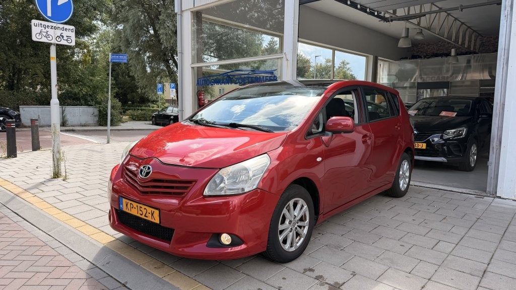 Toyota Verso 1.8 VVT-i Aspiration (bj 2011, automaat), Automaat, Euro 5, 450 kg, Gebruikt