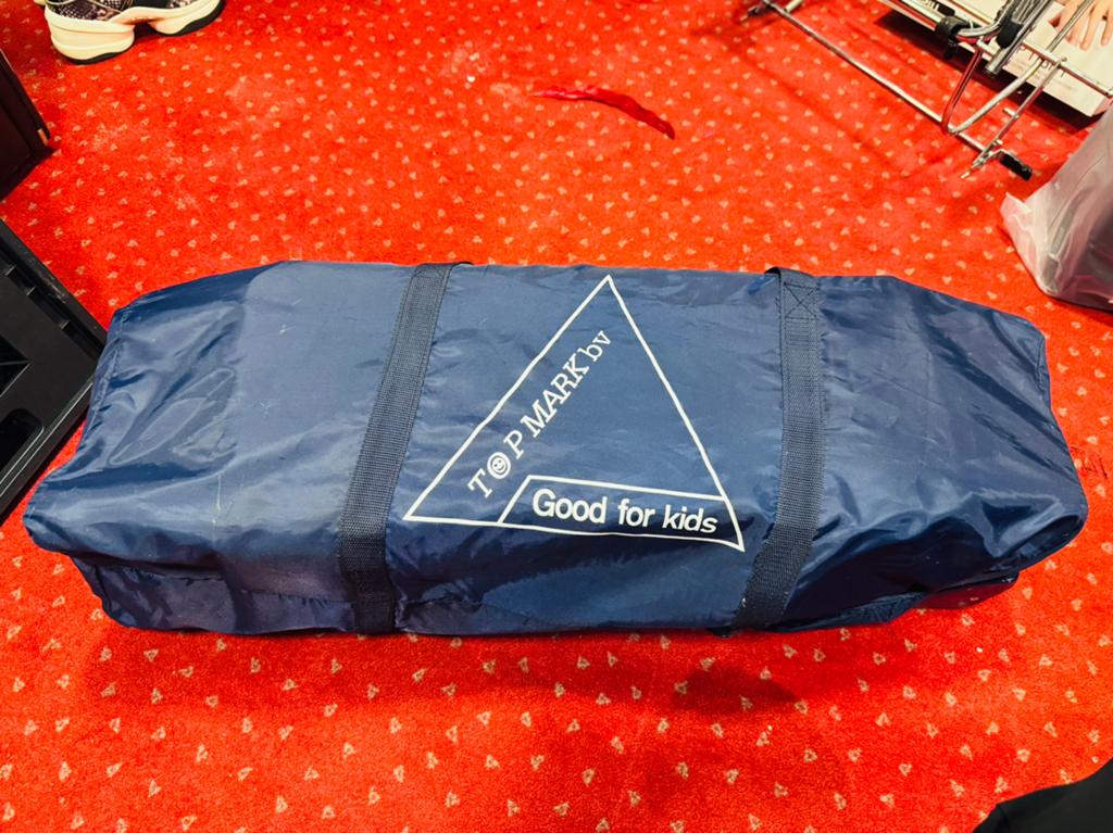 Topmark BV blauw campingbedje met tas, Ophalen, Zo goed als nieuw, Reisbedje