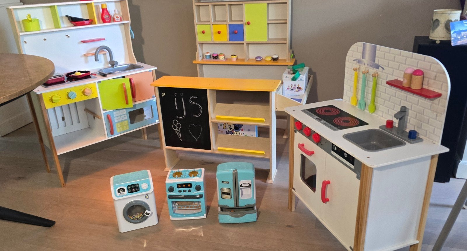speelgoedkeukens, boeken. puzzels, hobbelpaard en meer leuke, Ophalen, Gebruikt, Hout, Speelkeuken