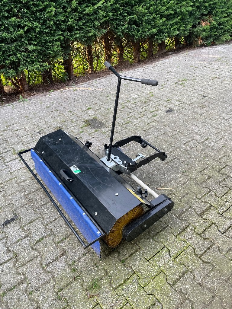 Veegborstel husqvarna, Ophalen, Zo goed als nieuw, Gardena / Husqvarna