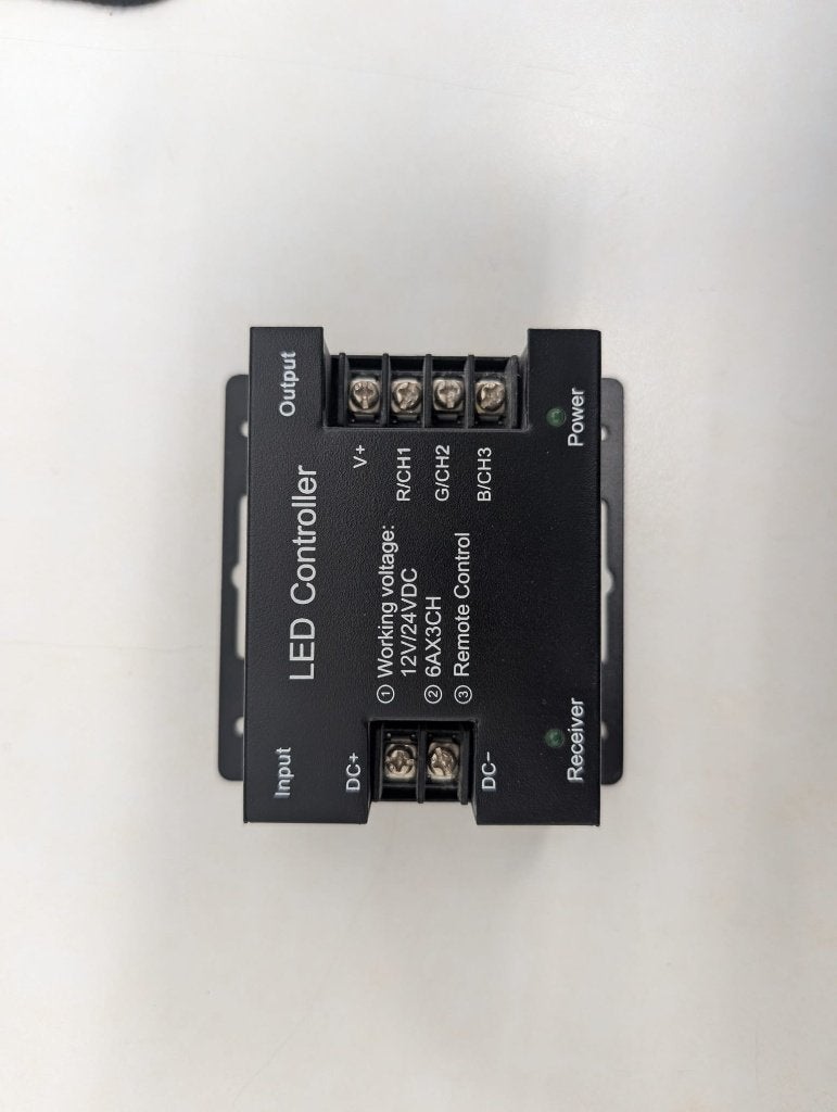 RGB LED Strip Controller 12V/24V 18A, Ophalen of Verzenden, Zo goed als nieuw, Licht, Geluidgestuurd