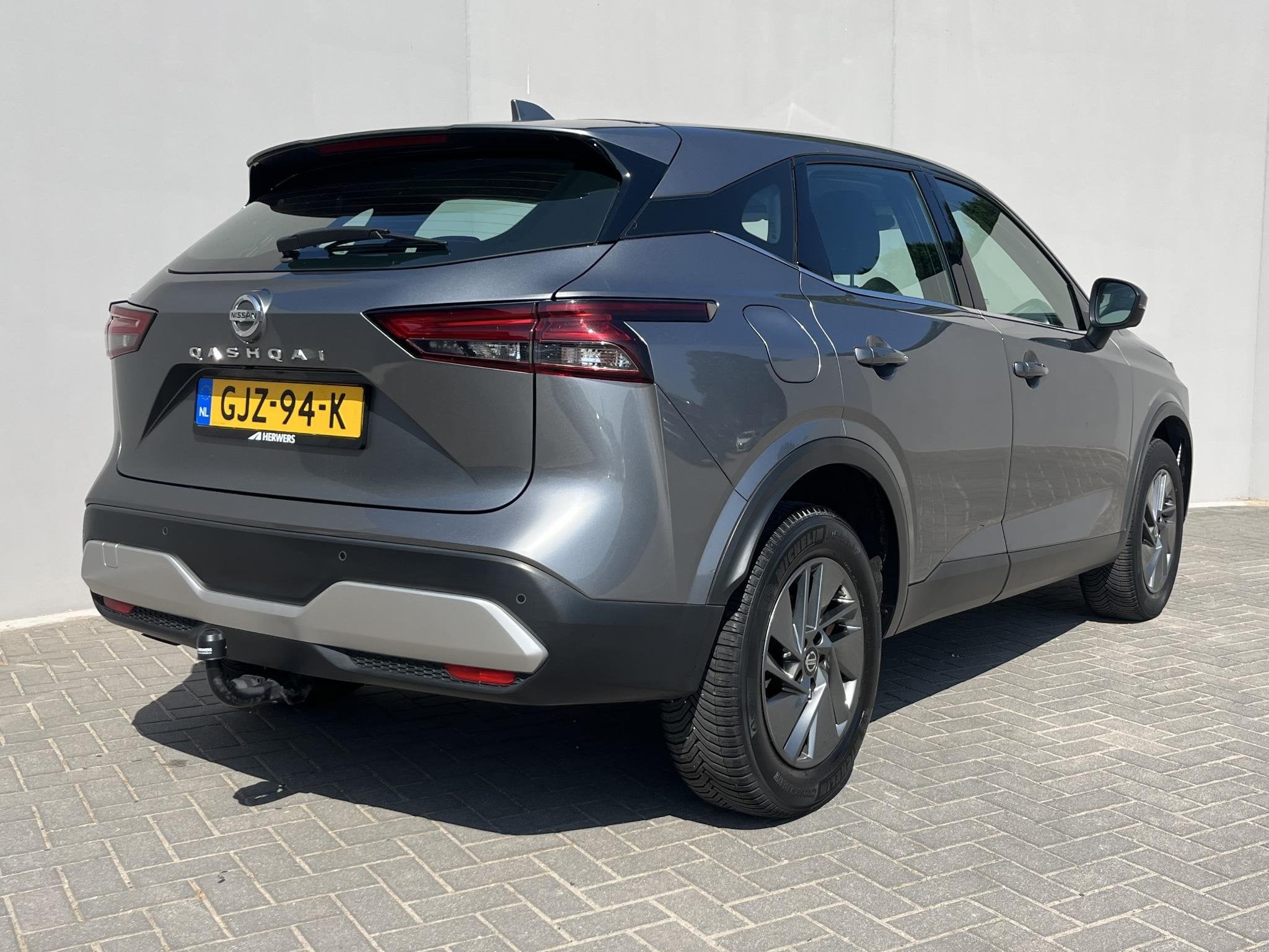 Nissan Qashqai 1.3 MHEV Acenta / Trekhaak (1.400KG) / Apple, Voorwielaandrijving, 1304 kg, Stof, Gebruikt