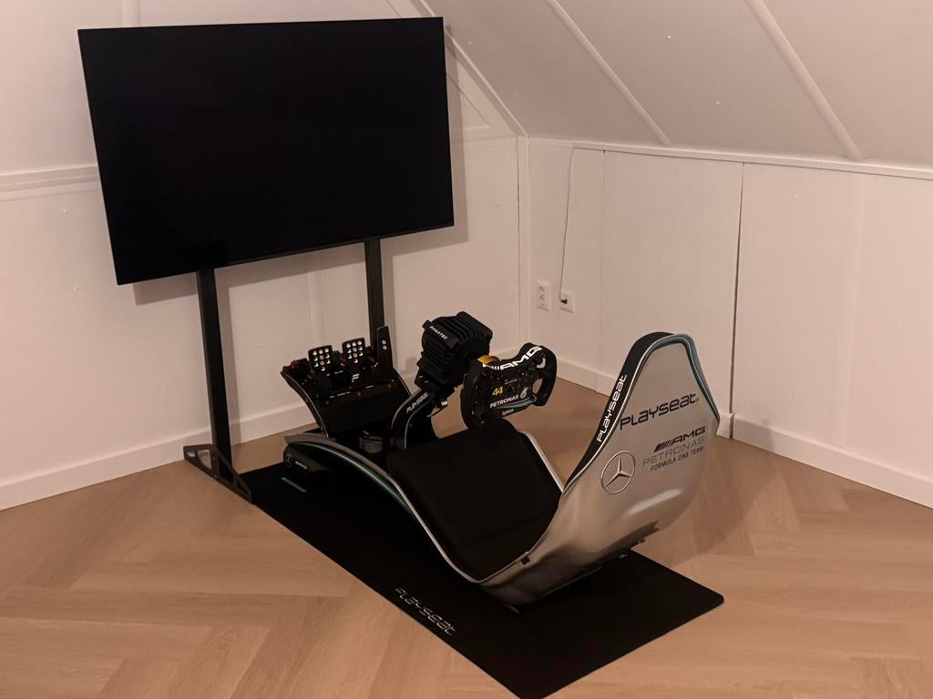 Limited edition Mercedes AMG Petronas playseat + Fanatec set, Online, 1 speler, Racen en Vliegen, Ophalen of Verzenden