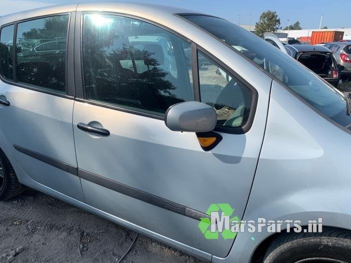 Portier 4Deurs rechts-voor van een Renault Modus, Auto-onderdelen, Gebruikt, -, -, Ophalen of Verzenden